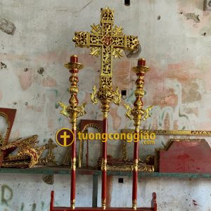 Bộ thánh giá nến cao bằng gỗ dổi sơn son thếp vàng