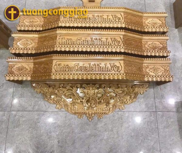 Kệ bàn thờ Chúa bằng gỗ khắc chữ Thiên Chúa là tính yêu