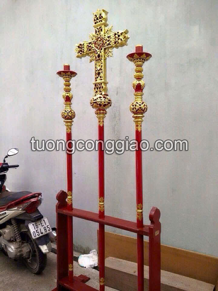 Mẫu thánh giá nến cao bằng gỗ cho nhà thờ Công giáo Mẫu thánh giá nến cao bằng gỗ cho nhà thờ Công giáo