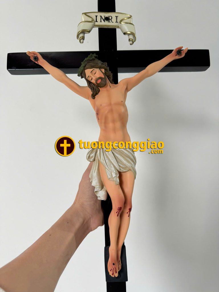 Tượng Chúa chịu nạn vẽ tay cao 35cm, thánh giá 60cm phun đen