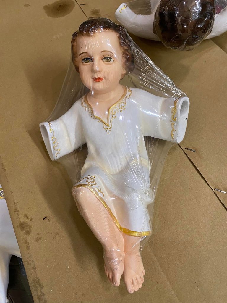 Tượng Chúa hài đồng(Chúa con) dang tay cao 30cm Tượng Chúa hài đồng(Chúa con) dang tay cao 30cm