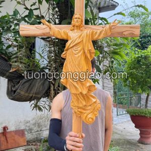 Tượng Chúa thăng thiên (tượng Chúa khải hoàn) cao 60cm bằng gỗ pơ mu