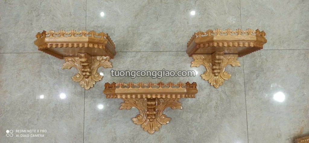 Bộ 3 kệ bàn thờ Chúa treo tường bằng gỗ