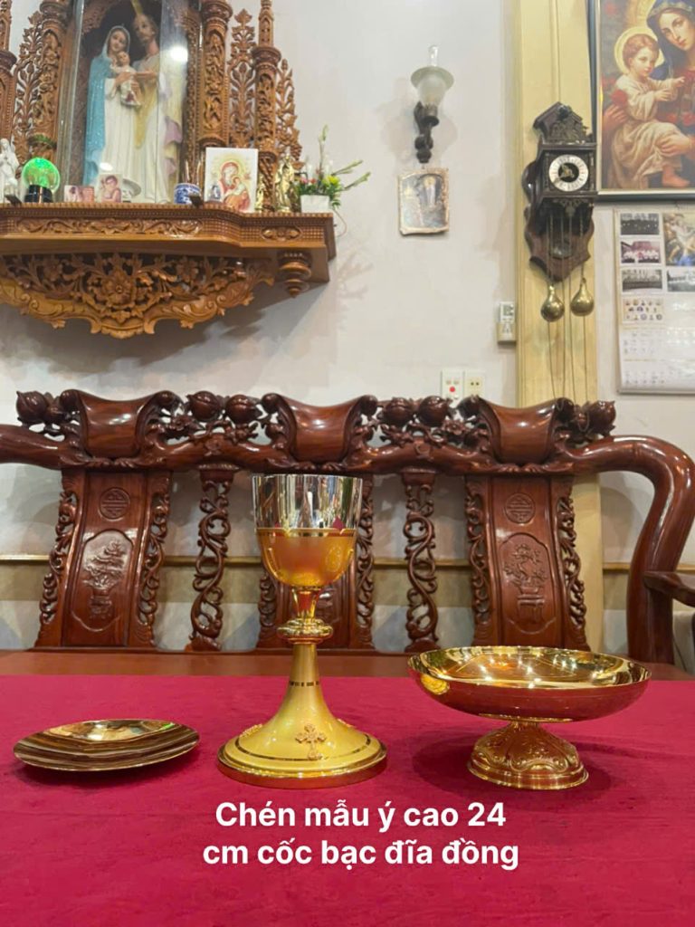 Chén Thánh mẫu Ý cao 24cm cốc bạc đĩa đồng Chén Thánh mẫu Ý cao 24cm cốc bạc đĩa đồng