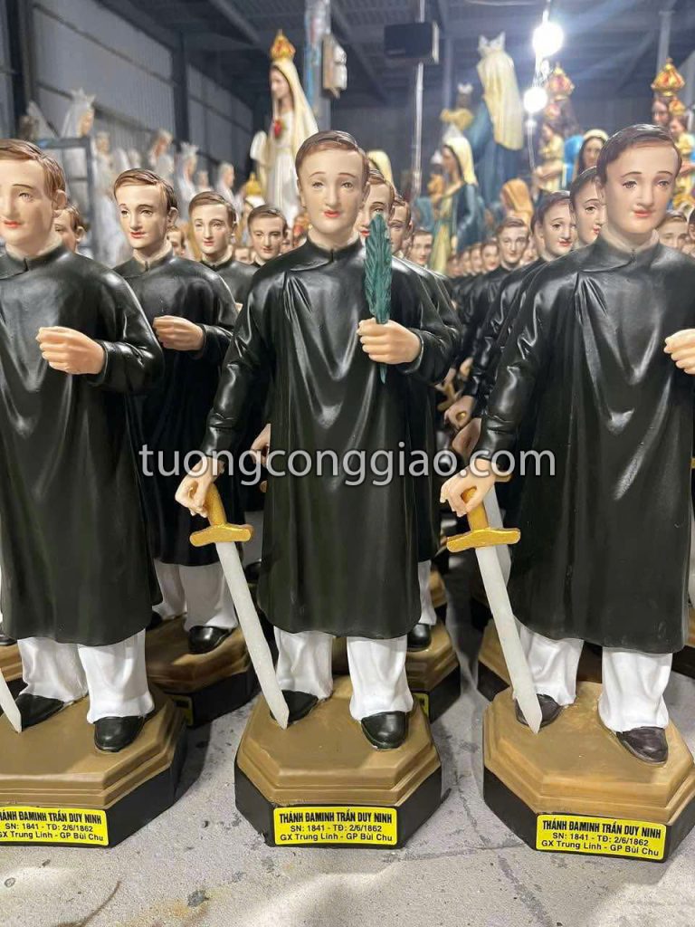 Tượng Thánh ĐaMinh Trần Duy Ninh Tượng Thánh ĐaMinh Trần Duy Ninh