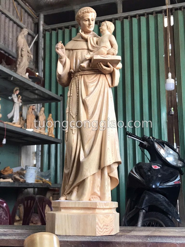 Tượng Thánh Antôn cao 100cm bằng gỗ pơ mu