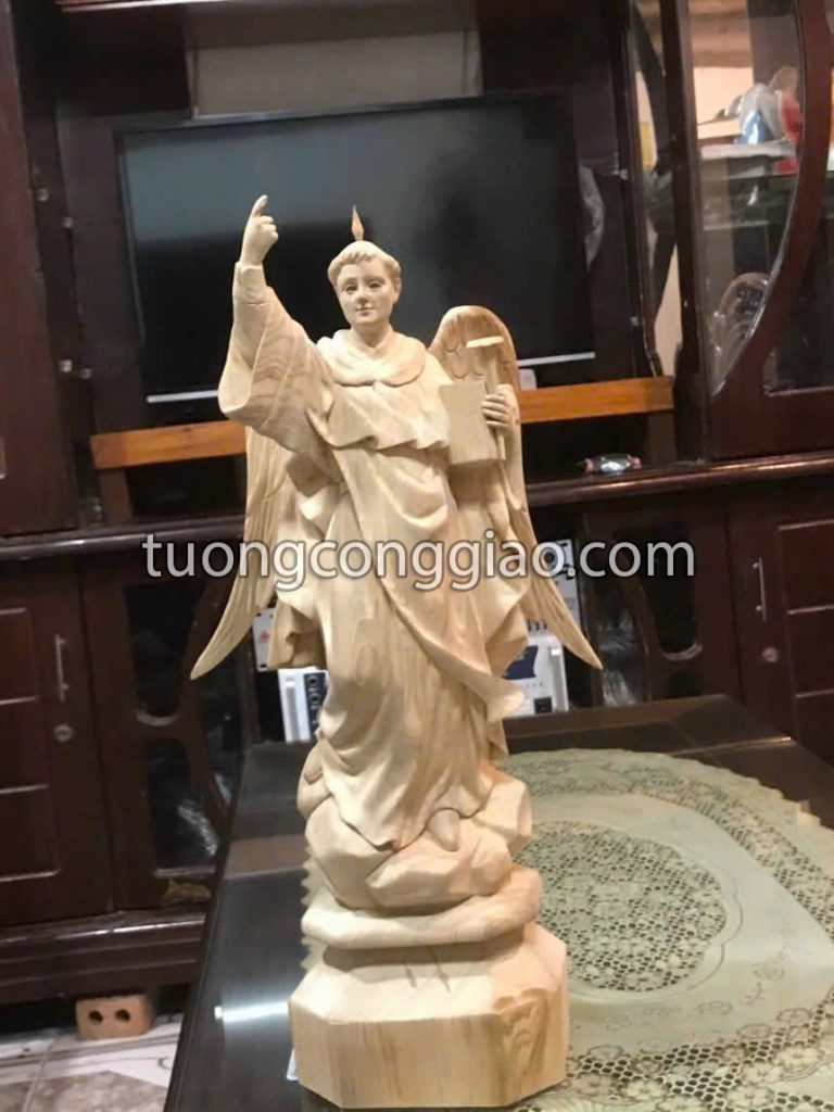Tượng Thánh Đa Minh bằng gỗ pơ mu cao 50cm